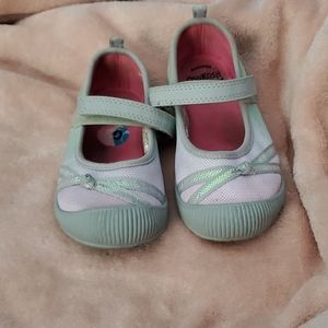 Oshkosh rainbow shoes